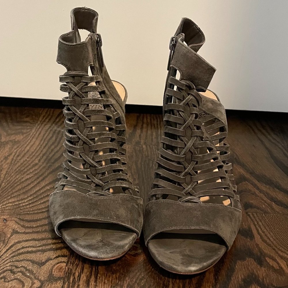 vince camuto grey suede heels
